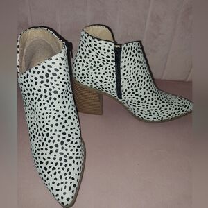 Stylish Black and White Women's Ankle Boots